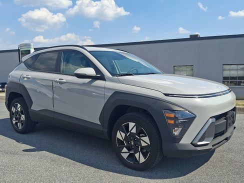Certified 2024 Hyundai Kona SEL AWD/4WD image 3