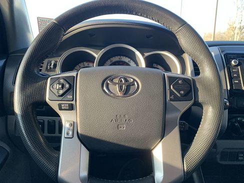 Used 2014 Toyota Tacoma PreRunner image 11