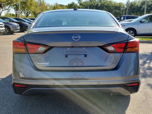 Certified 2024 Nissan Altima 2.5 SV FWD image 7
