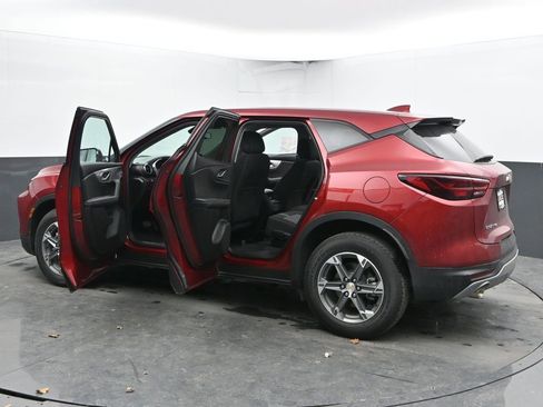 Used 2025 Chevrolet Blazer LT image 56