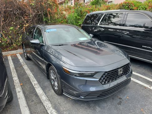 Certified 2024 Honda Accord EX image 4