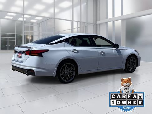 Certified 2023 Nissan Altima 2.0 SR FWD image 6