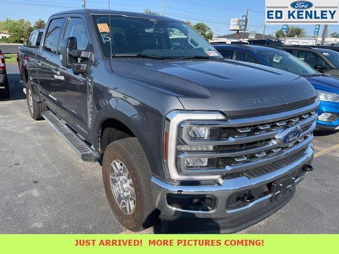 Used 2025 Ford F250 Lariat AWD/4WD image 1