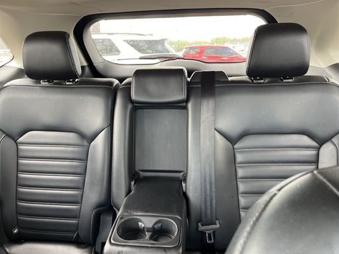 Used 2024 Ford Edge SEL image 12