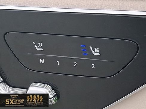 Used 2024 Mercedes-Benz C 300 Sedan image 33