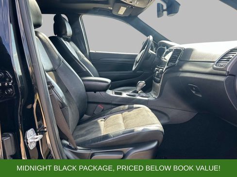 Used 2019 Jeep Grand Cherokee Altitude AWD/4WD image 18