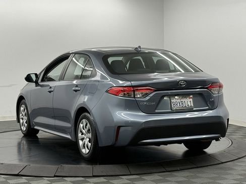Used 2020 Toyota Corolla LE image 10