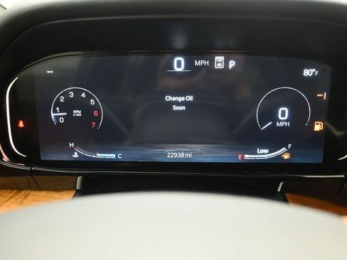 Used 2024 Jeep Grand Wagoneer Series III w/ Rear Seat Video Group 1 AWD/4WD image 13