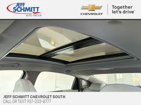 Used 2024 Chevrolet Malibu LT image 22