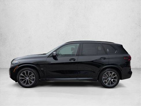 New 2026 BMW X5 xDrive50e w/ M Sport Package AWD/4WD image 5