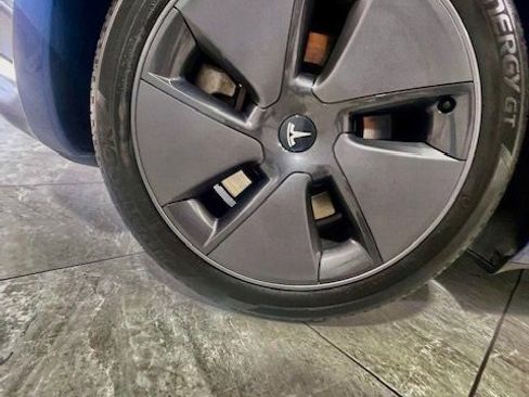 Used 2023 Tesla Model 3 Standard Range image 18