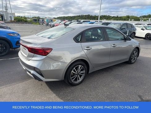 Used 2023 Kia Forte LXS FWD image 3