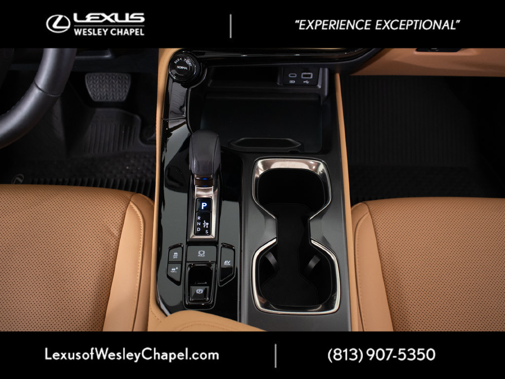Certified 2025 Lexus NX 350h AWD w/ Accessory Package (2T) image 18