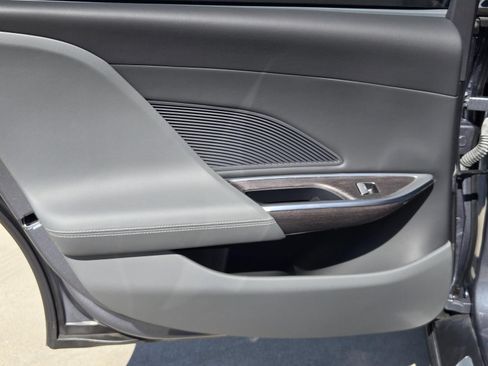 Used 2025 Lucid Air Pure RWD image 21