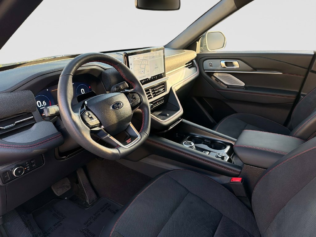 Used 2025 Ford Explorer ST AWD/4WD image 24