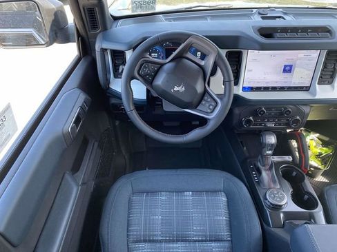 New 2026 Ford Bronco Heritage Edition AWD/4WD image 10