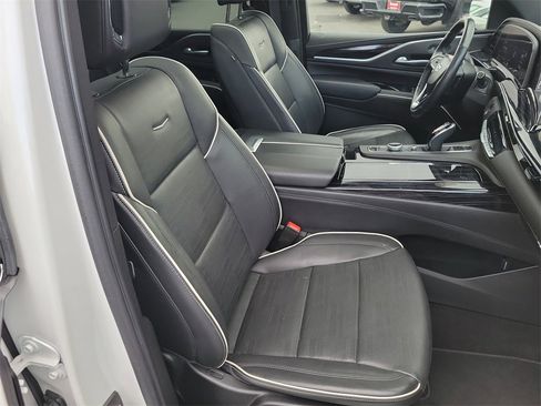 Certified 2023 Cadillac Escalade Sport w/ LPO, ONYX Package image 28