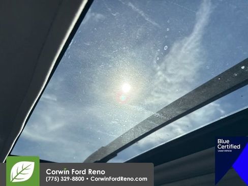 Used 2022 Subaru Crosstrek 2.5i Sport w/ Moonroof Package image 16