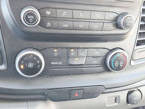 Used 2023 Ford Transit 350 XL image 28