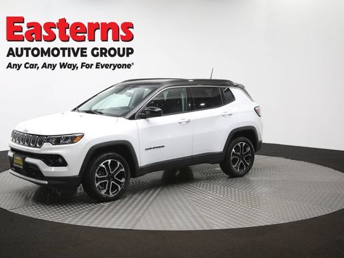 Used 2022 Jeep Compass Limited w/ Sun and Sound Group AWD/4WD image 56