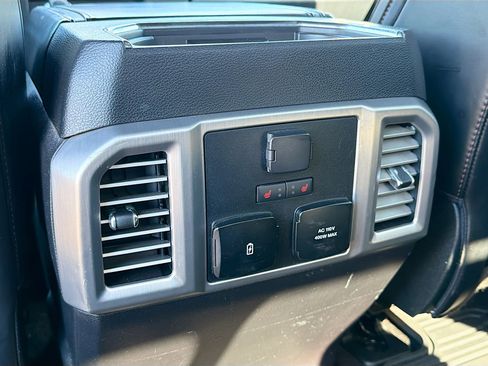 Used 2019 Ford F150 Platinum image 19