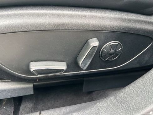 Used 2019 Lincoln MKZ Reserve image 27