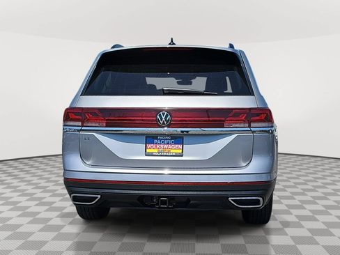 Used 2024 Volkswagen Atlas SE FWD image 6