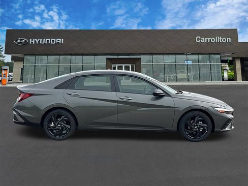 New 2026 Hyundai Elantra Sport FWD image 5