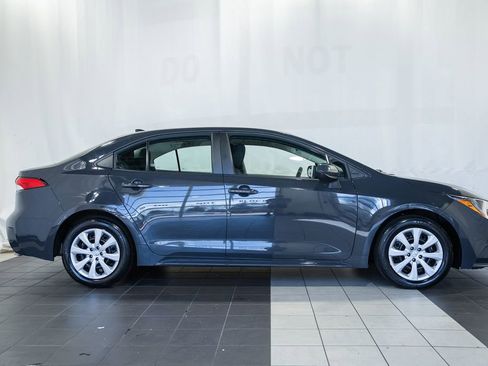 Used 2024 Toyota Corolla LE image 3