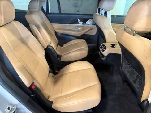 Used 2024 Mercedes-Benz GLS 450 4MATIC image 22