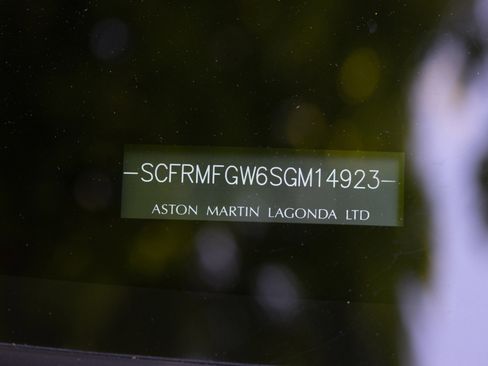 Used 2025 Aston Martin DB12 Convertible RWD image 19