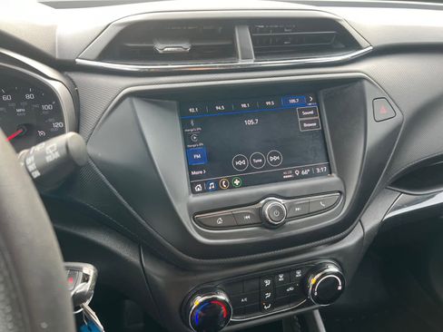 Used 2021 Chevrolet TrailBlazer LS image 20