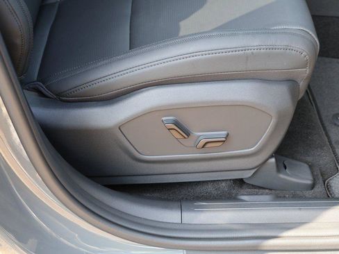 New 2026 Hyundai Santa Fe Calligraphy FWD image 11