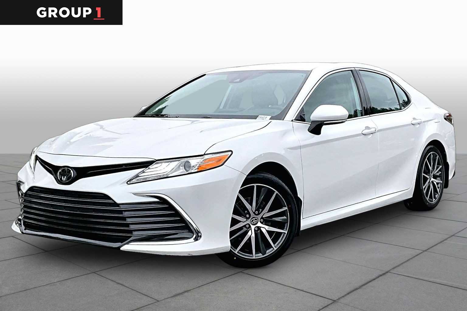 Used 2024 Toyota Camry XLE w/ Protection Package (Q2) (TMS) FWD image 1