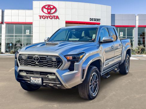 Certified 2024 Toyota Tacoma TRD Sport AWD/4WD image 3