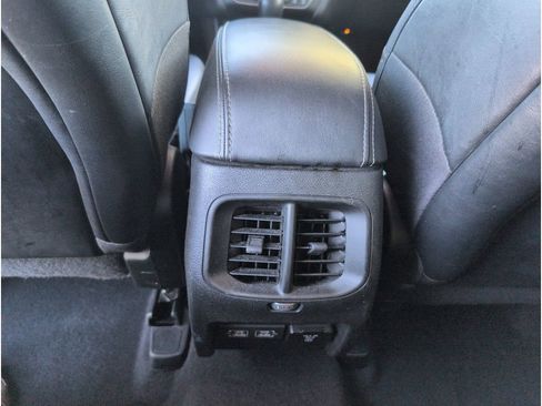 Used 2023 Jeep Cherokee Altitude Lux image 33