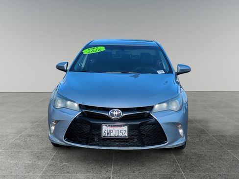 Used 2016 Toyota Camry SE image 8