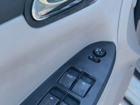 Used 2012 Chevrolet Impala LT w/ LT Sunroof Package image 17