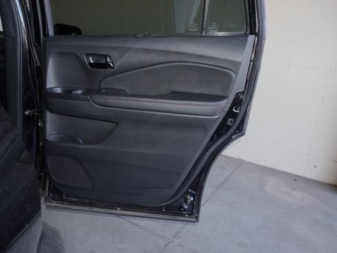 Used 2024 Honda Passport Black Edition image 46