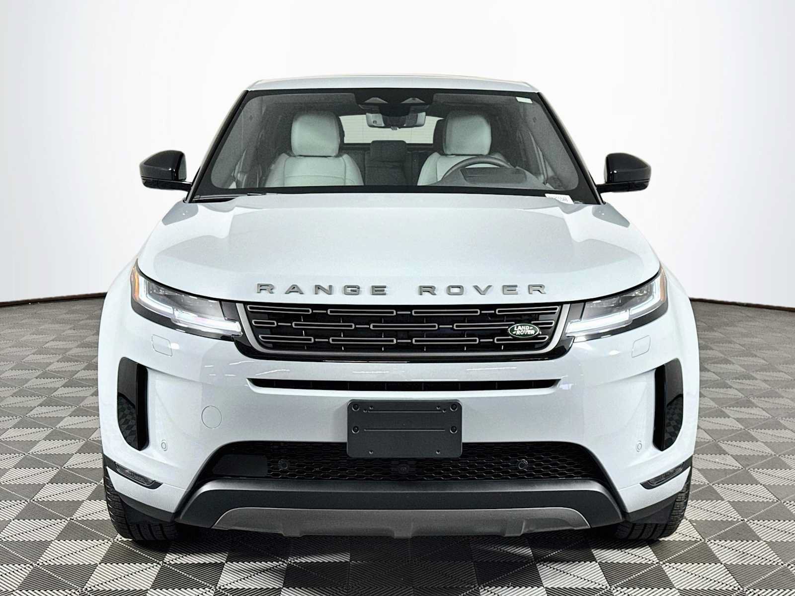 Used 2026 Land Rover Range Rover Evoque S AWD/4WD image 2