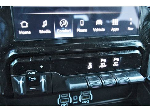 Used 2025 RAM 1500 Laramie w/ Laramie Southwest Edition image 28