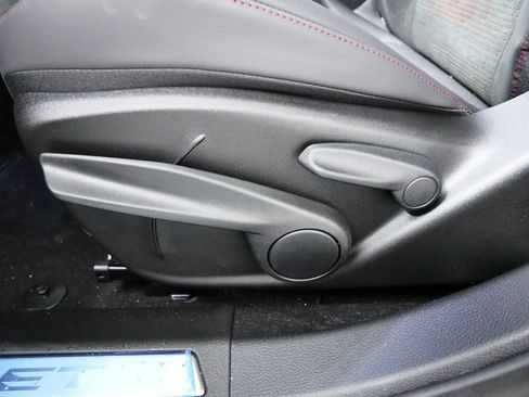 Used 2024 Dodge Hornet GT image 36