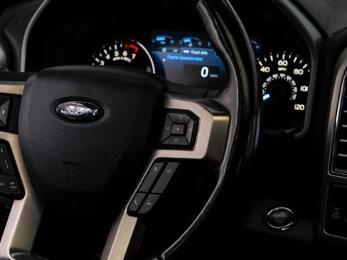 Used 2018 Ford F150 Platinum w/ Equipment Group 701A Luxury AWD/4WD image 16