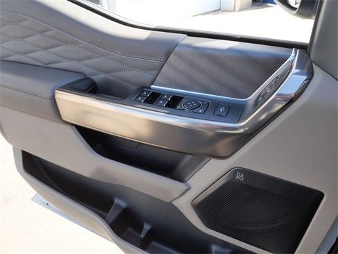 Used 2025 Ford F450 Platinum w/ Platinum Plus Package image 32