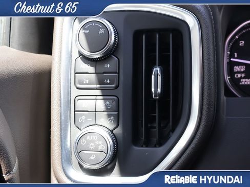 Used 2019 GMC Sierra 1500 SLT w/ SLT Premium Plus Package AWD/4WD image 31