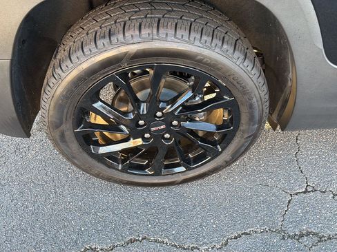 Used 2023 GMC Terrain SLT w/ Elevation Edition FWD image 39