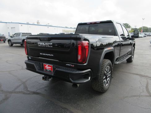 Certified 2022 GMC Sierra 2500 AT4 w/ AT4 Premium Plus Package AWD/4WD image 6