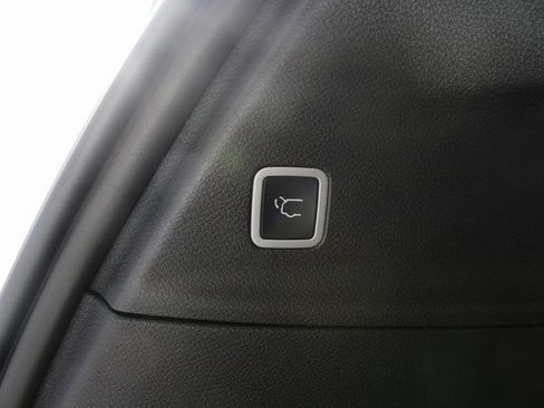 New 2026 Chrysler Pacifica Select image 21