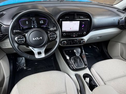 Used 2023 Kia Soul EX FWD image 28