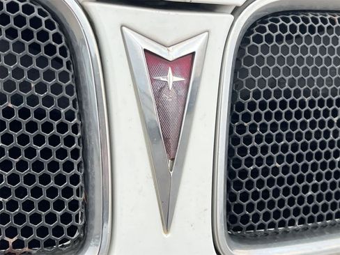 Used 2007 Pontiac Torrent 2WD w/ Preferred Package image 12